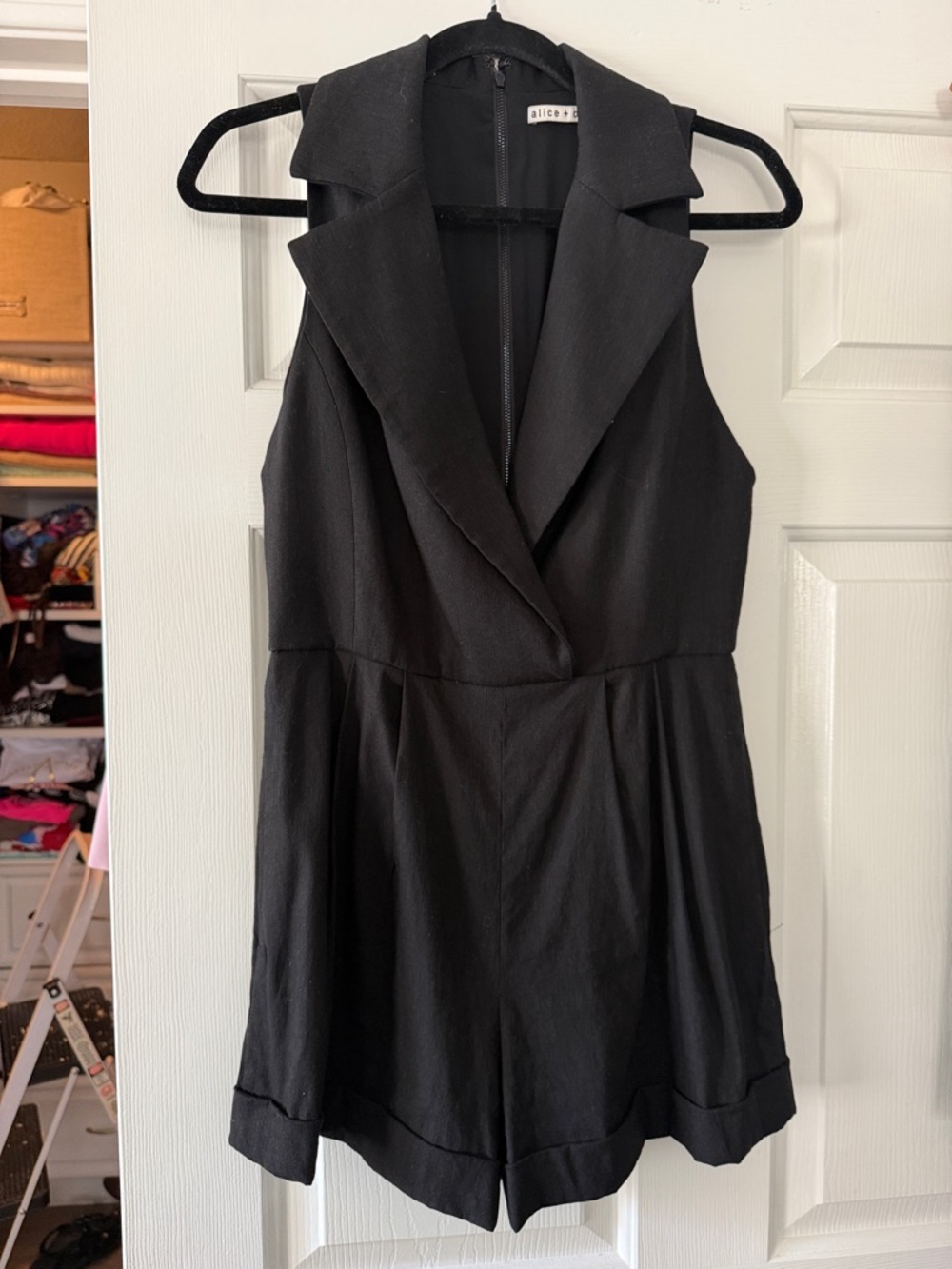 Alice + Olivia Black Zip-Back Sleeveless Romper